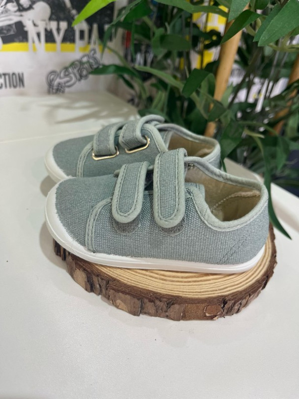 Deportiva Velcro Respetuoso