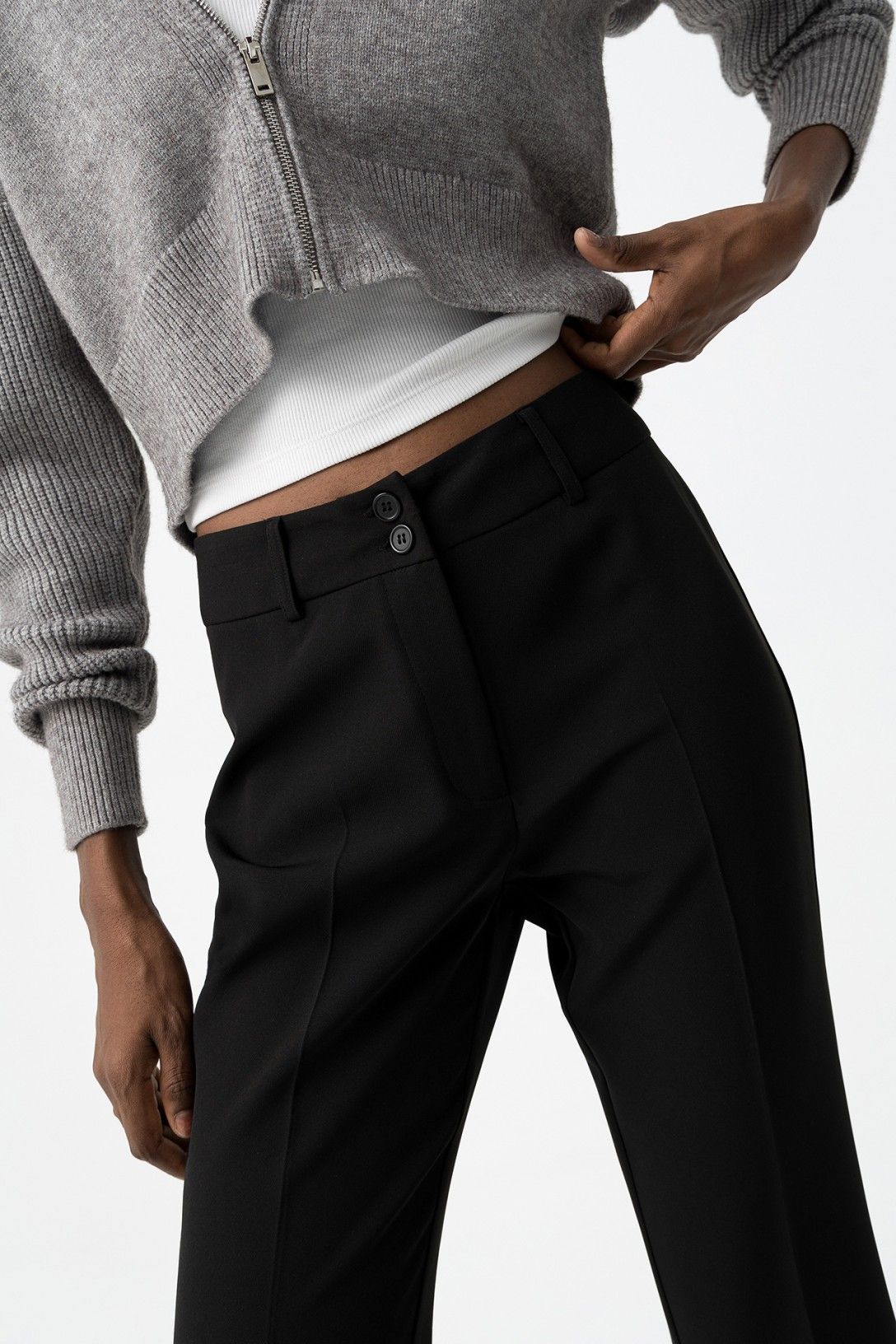 Pantalón punto acampanado