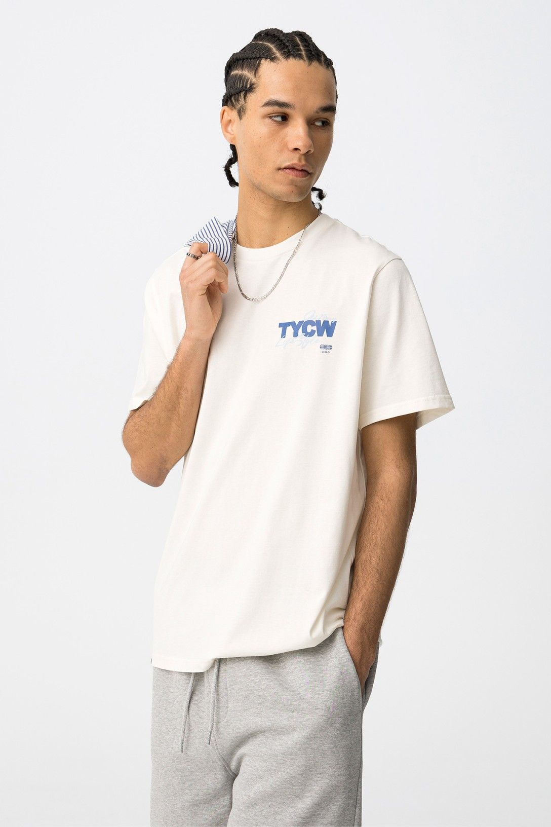 Camiseta estampada tipográfica manga corta.