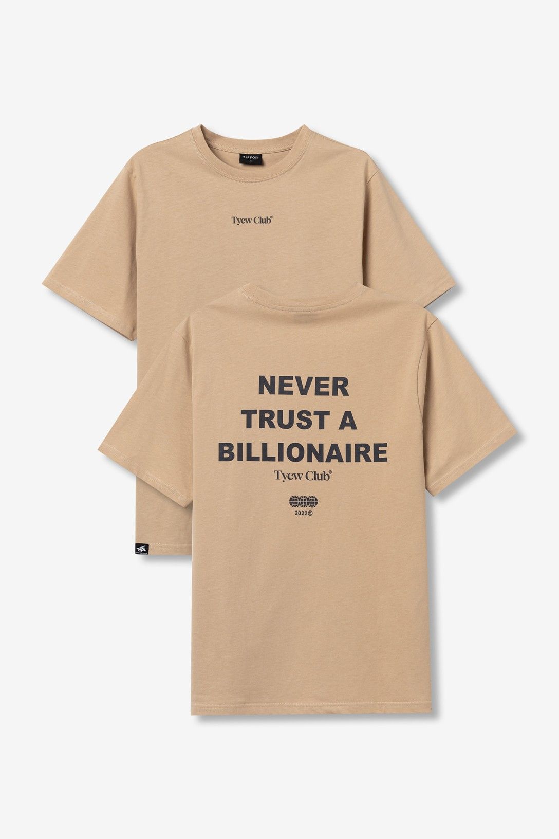 Camiseta manga corta con estampado gráfico.