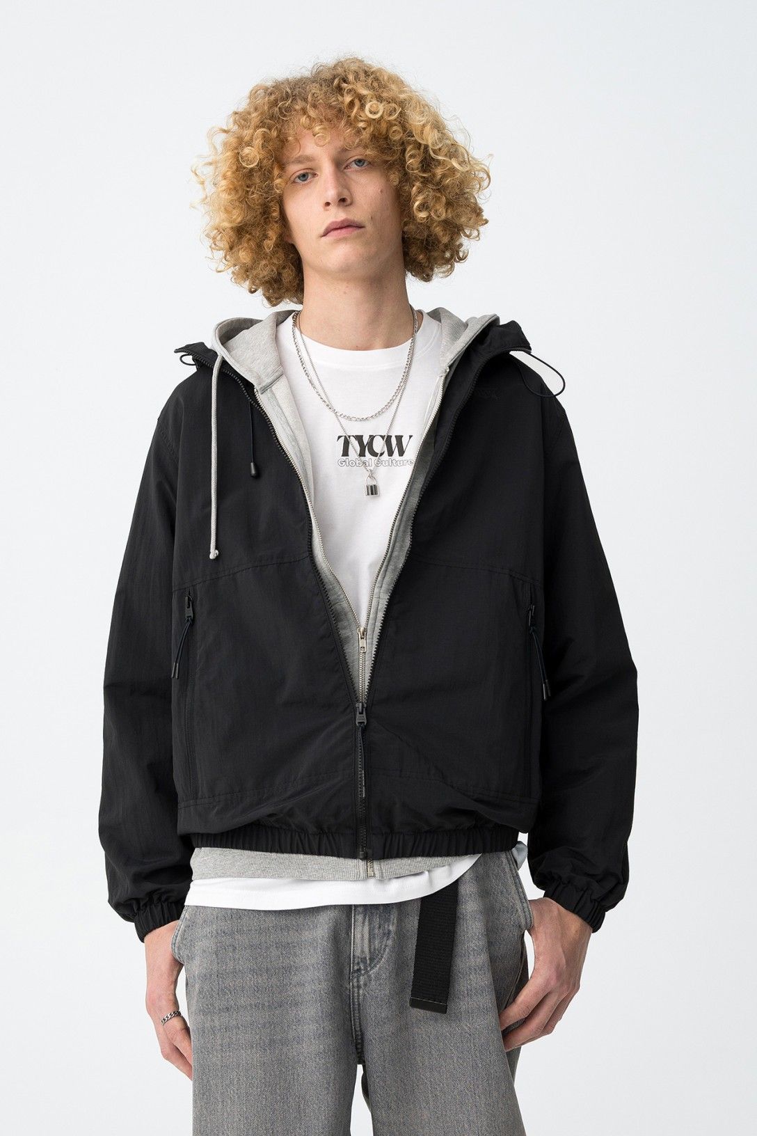 Cazadora Ancha Capucha