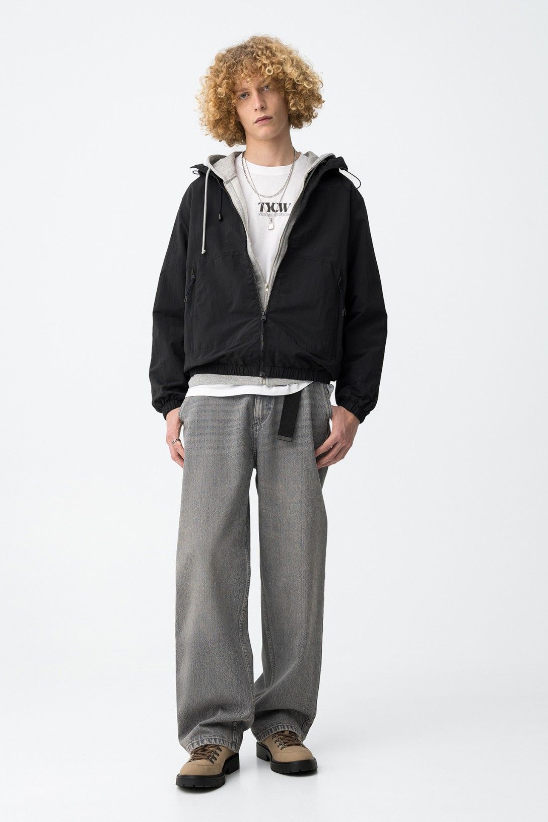 Cazadora Ancha Capucha