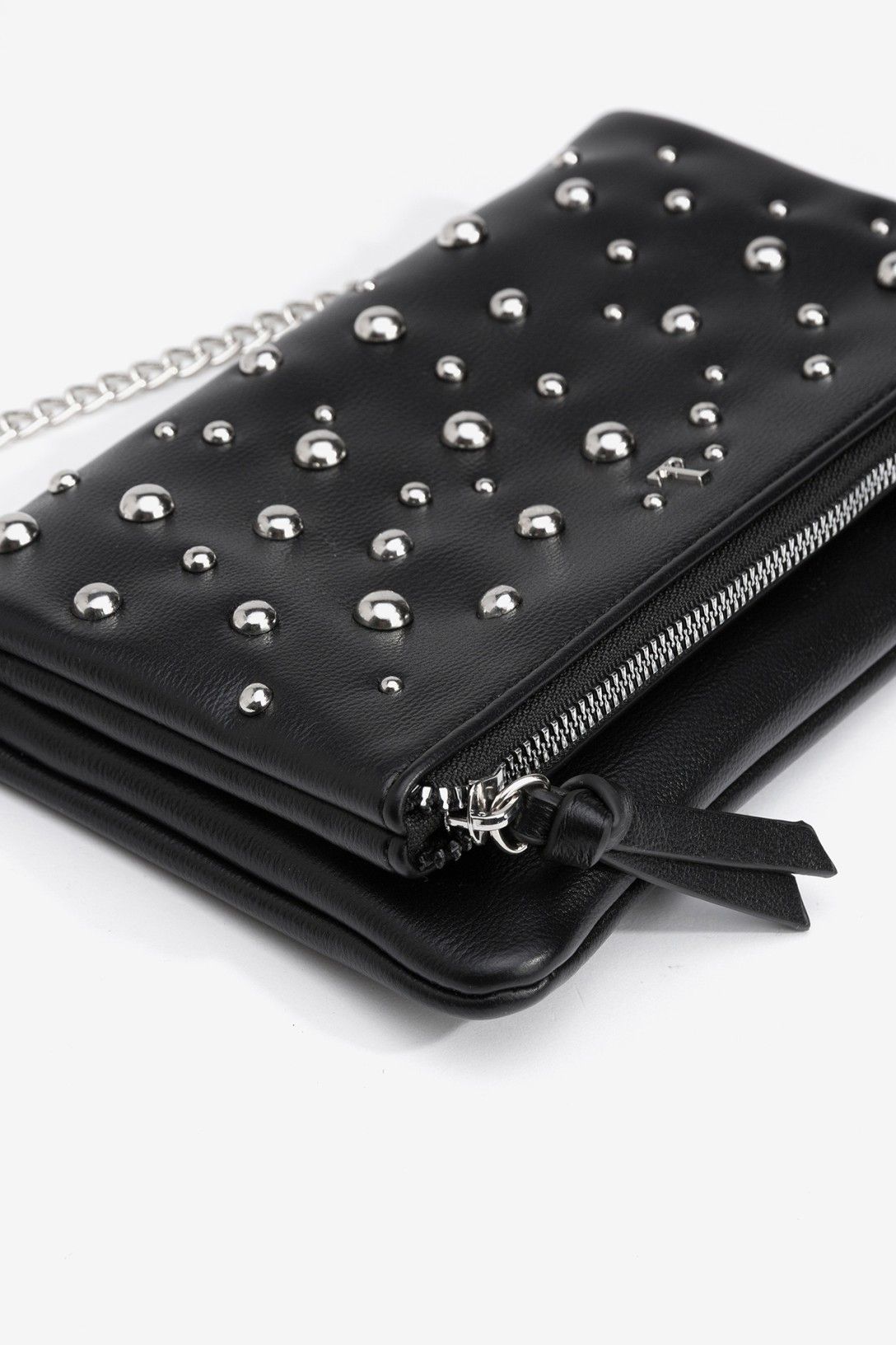 Bolso Tachuelas