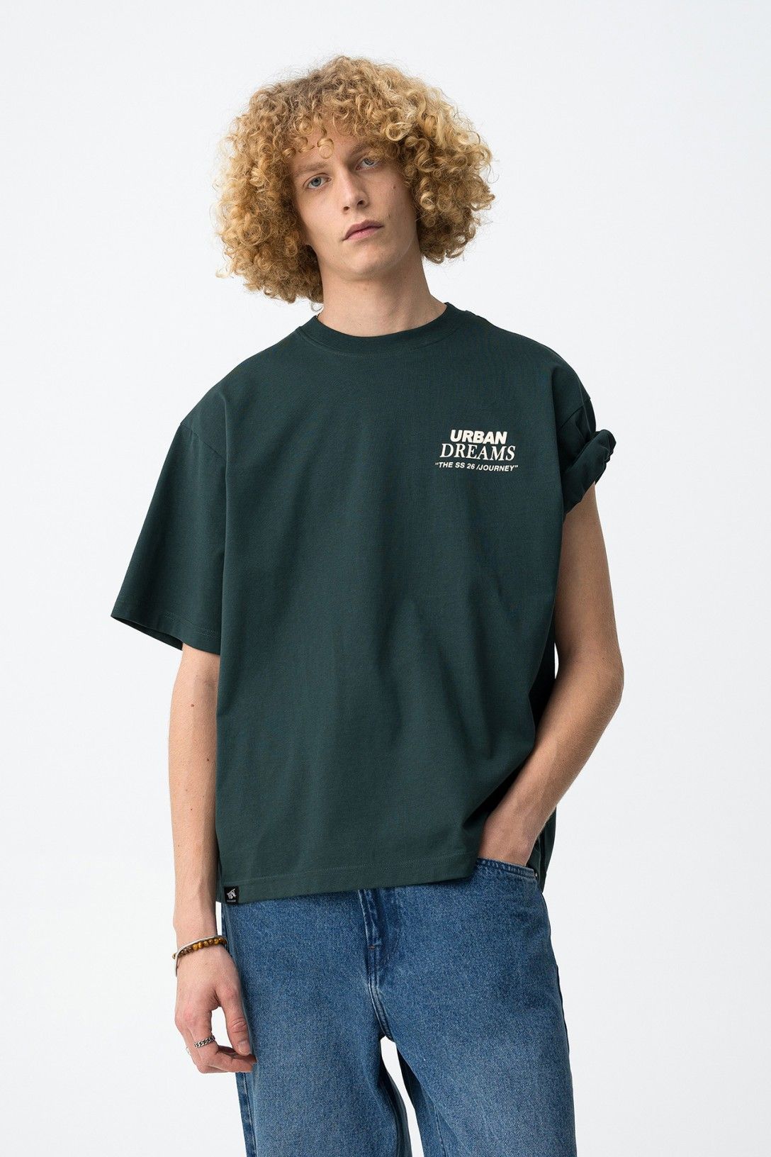 Camiseta  estampa frontal y espalda manga corta.