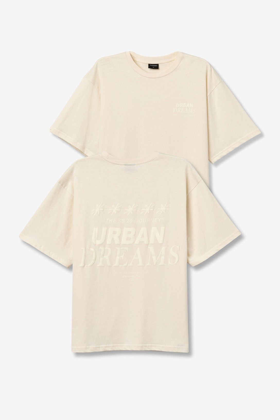 Camiseta  estampa frontal y espalda manga corta.