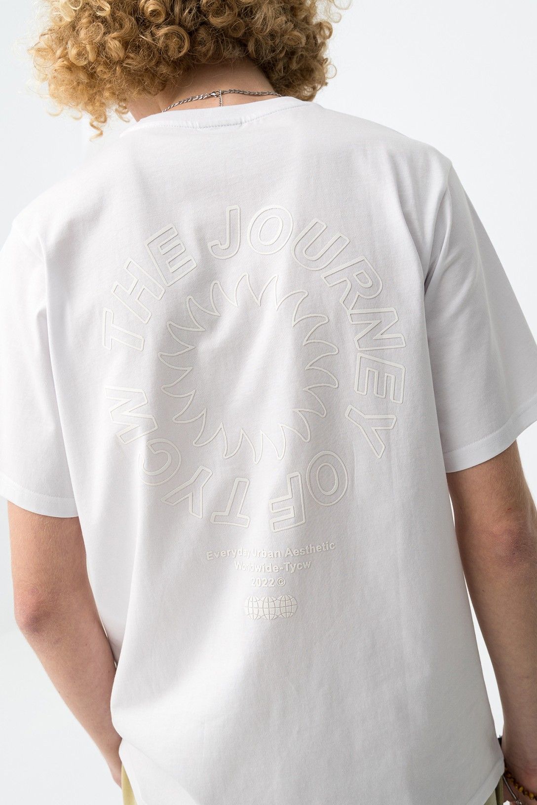Camiseta estampa Minimal manga corta.