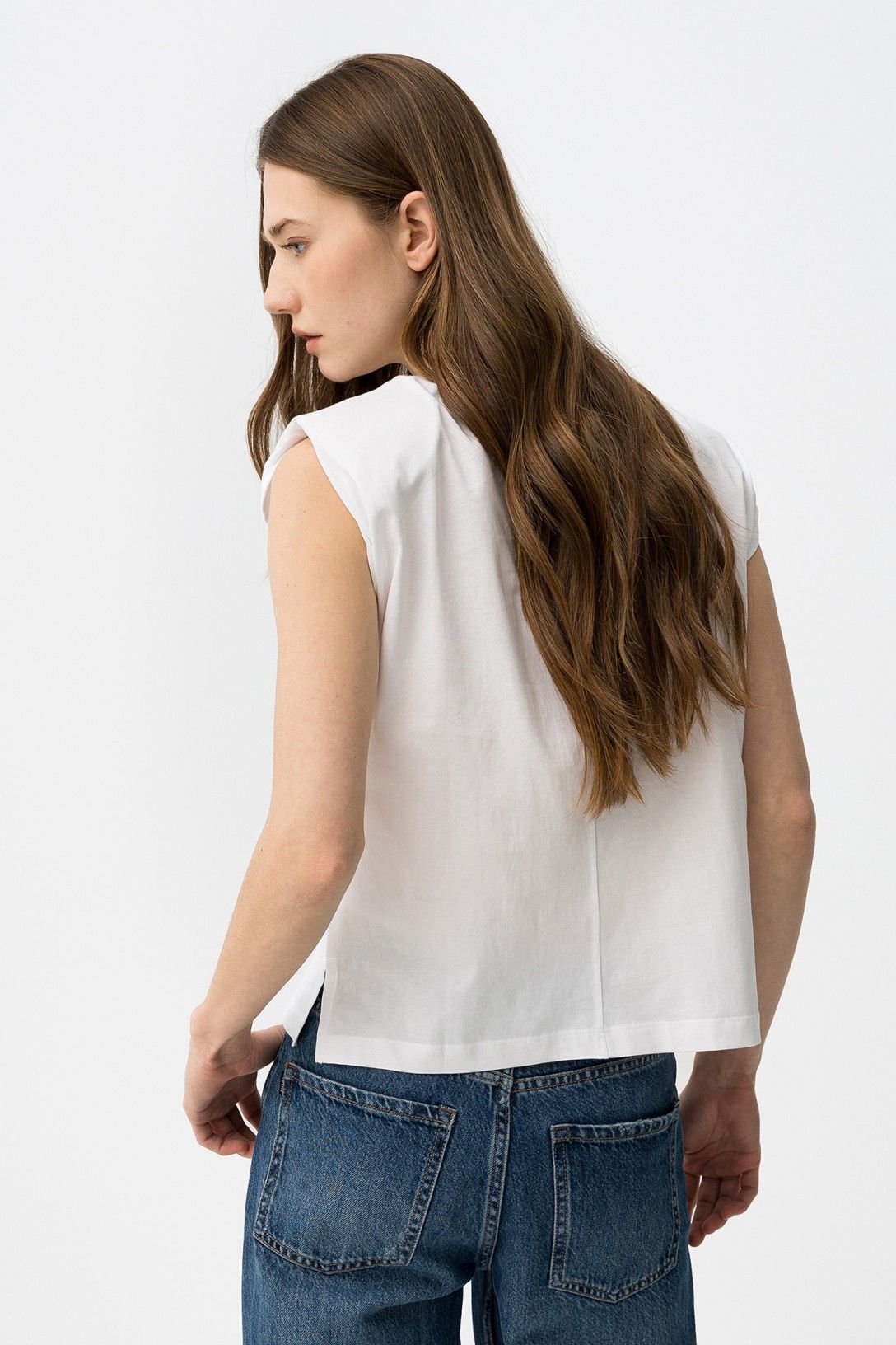 Camiseta Manga Corta Estampado  Aperturas Laterales