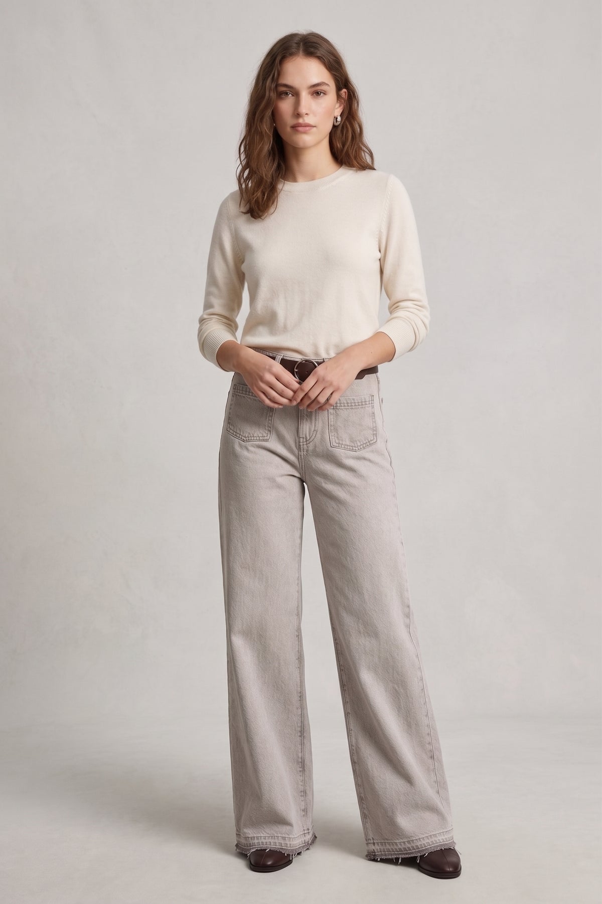 Pantalón vaquero wide leg cintura alta con cinturón, gris