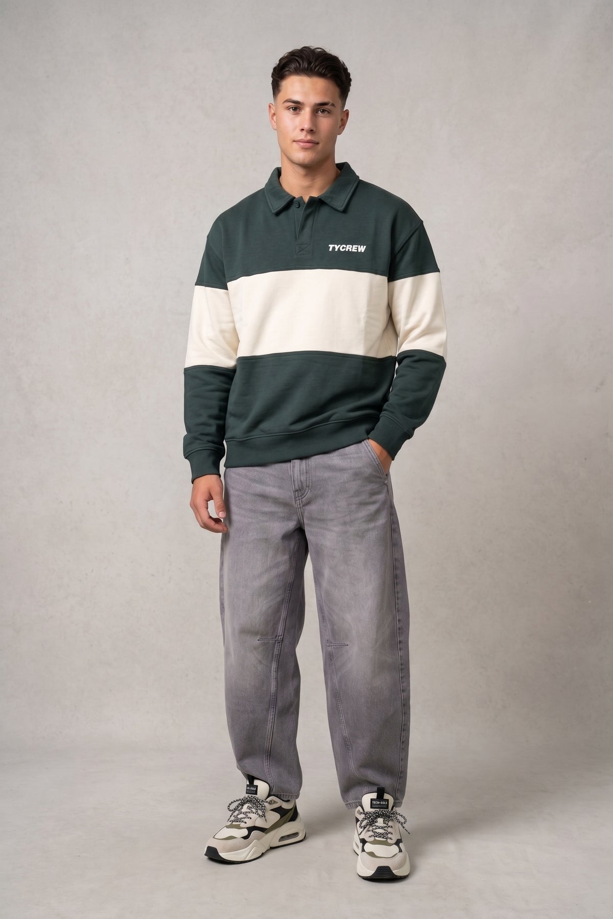 Sudadera cuello polo felpa tipo rugby verde y crudo.