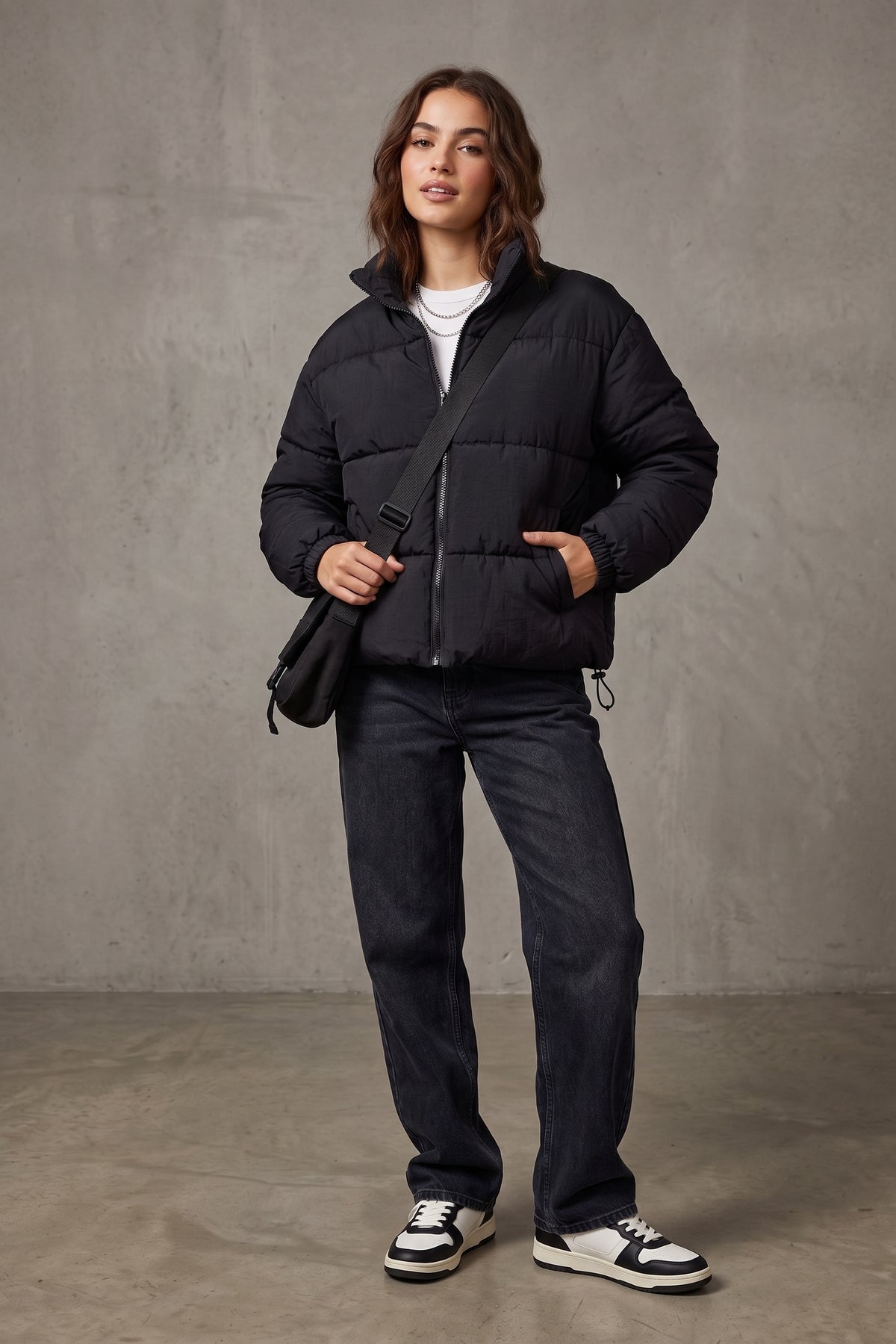Chaquetón acolchado térmico negro.