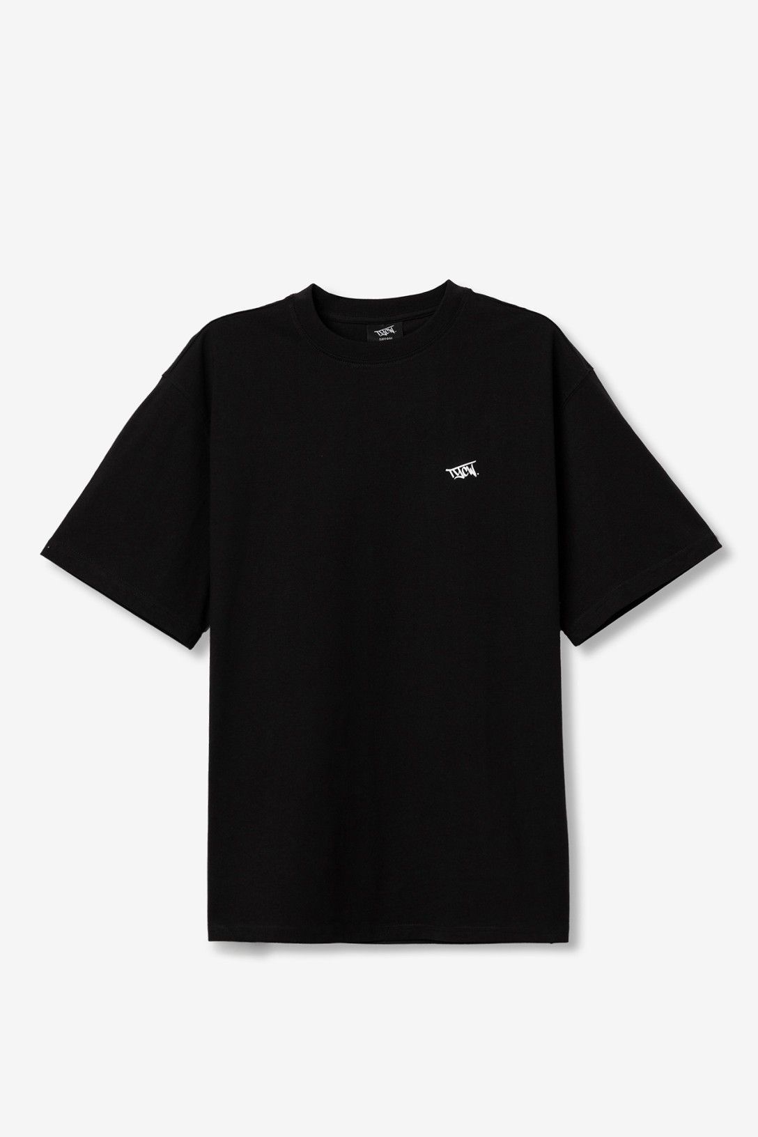 Camiseta básica manga corta, cuello redondo negra, chico.