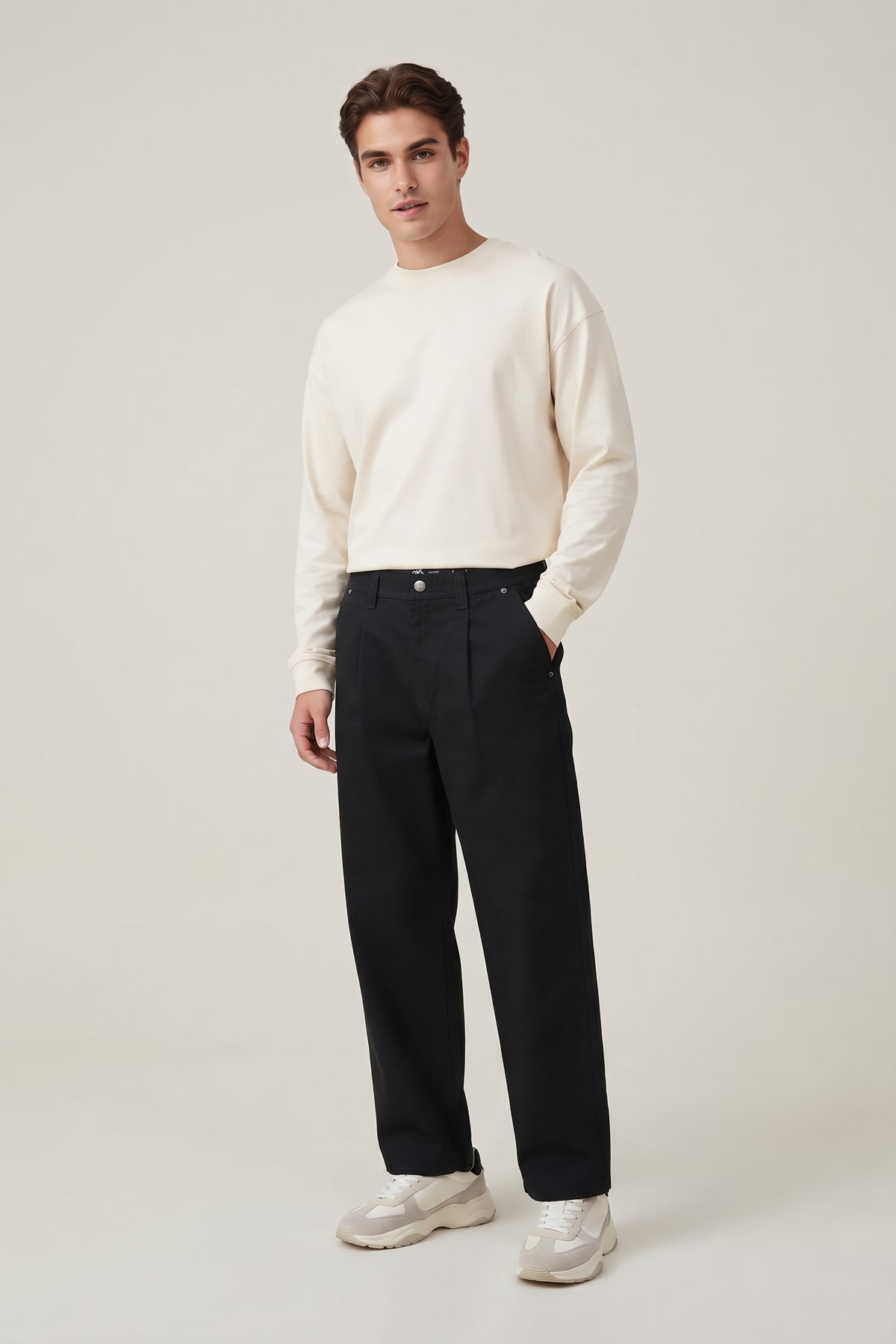 Pantalón chino negro