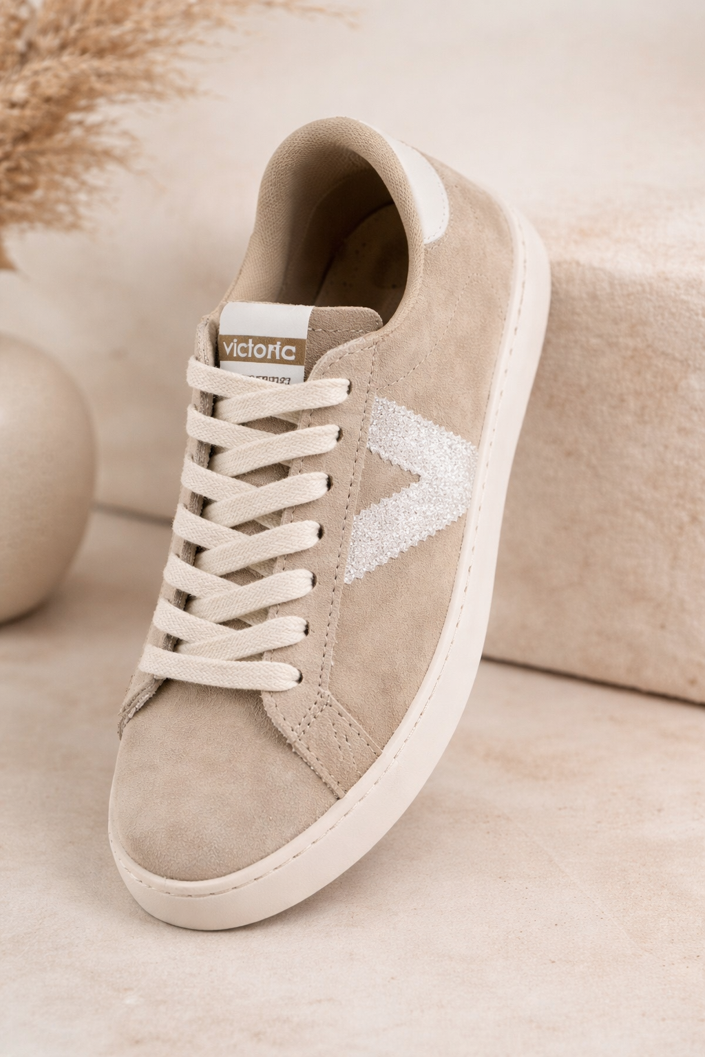 Zapatilla beige victoria