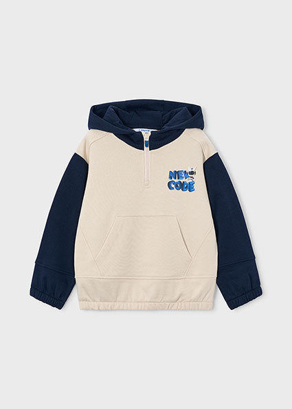 Sudadera con capucha y bolso canguro niño.