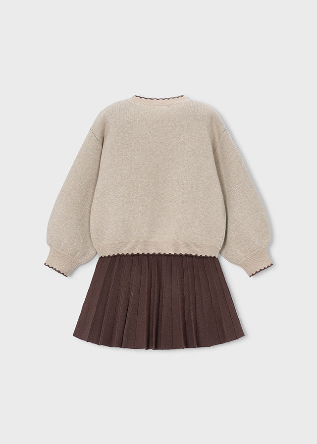 Conjunto dos piezas, jersey y falda tricot, niña.