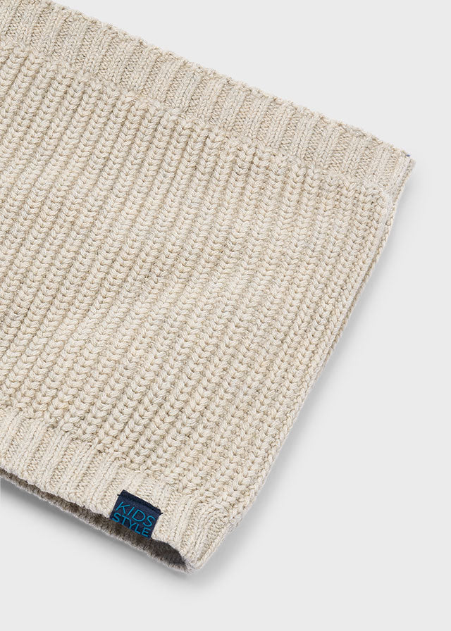Cuello tipo braga punto, unisex.