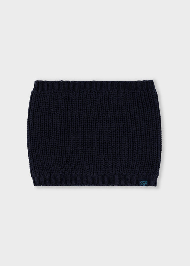 Cuello tipo braga de punto, unisex.