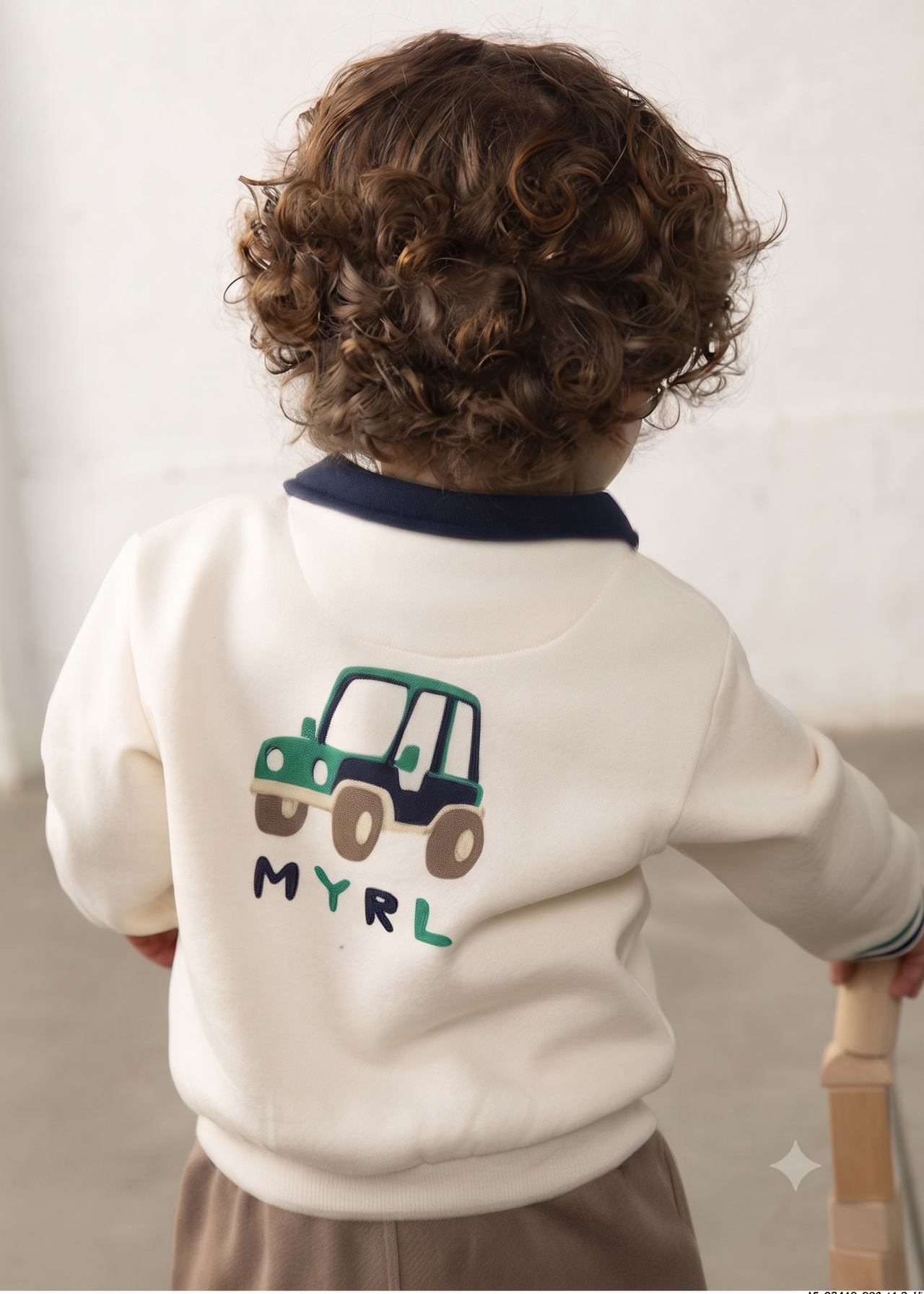 Sudadera tipo polo con detalles de rayas en los puños, bebe niño.