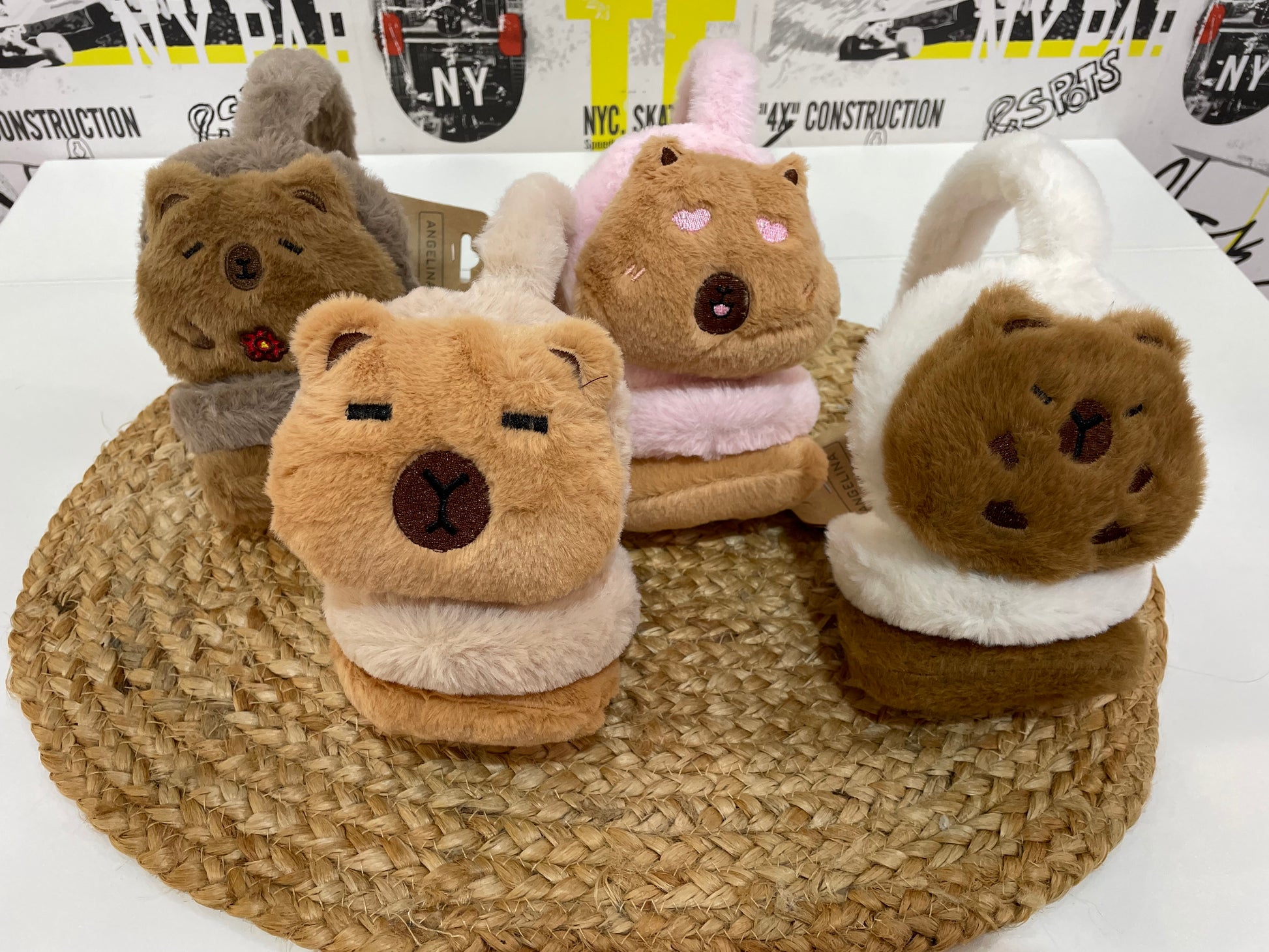 Orejeras Capibara, modelo surtido