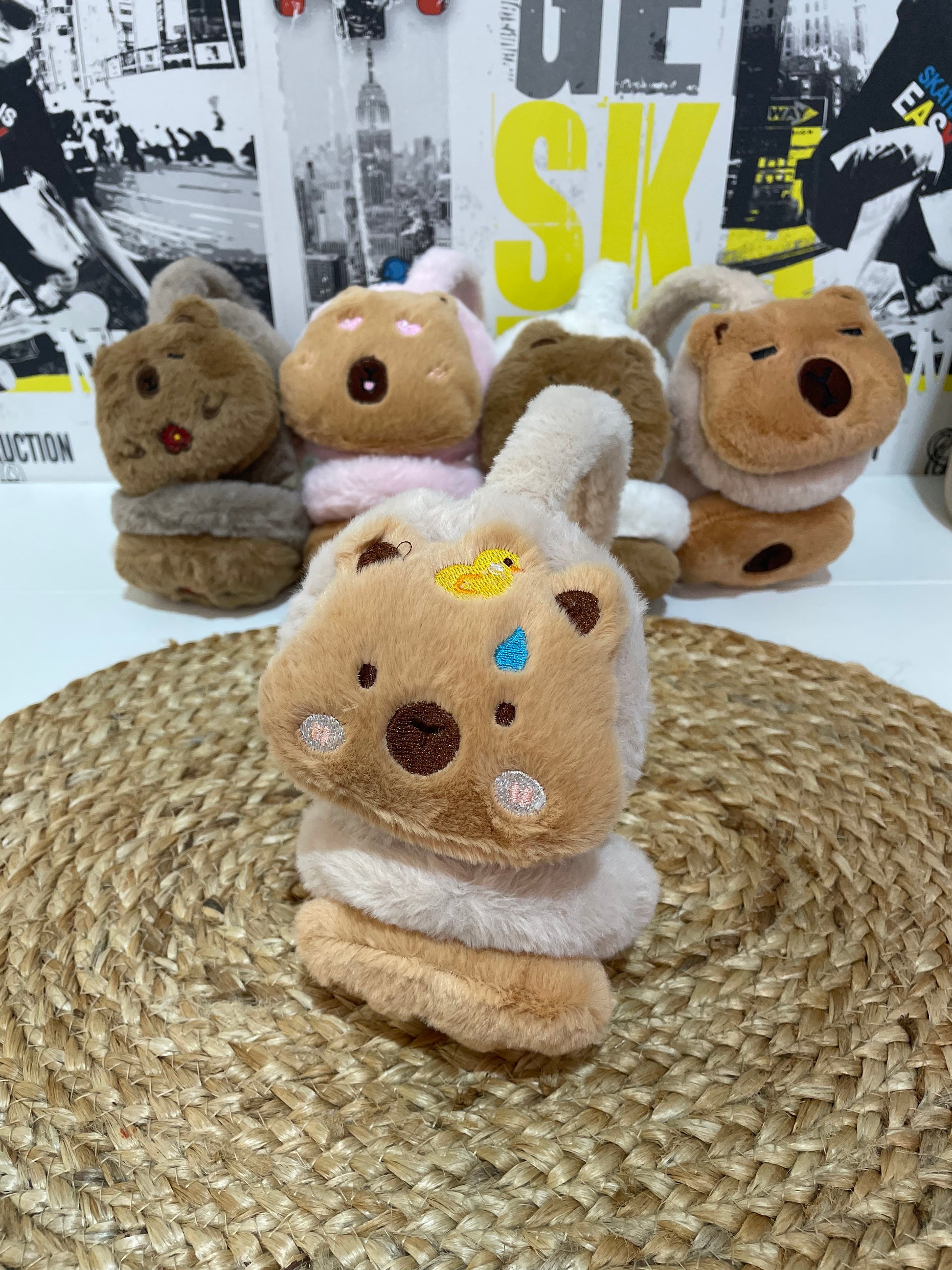 Orejeras Capibara, modelo surtido