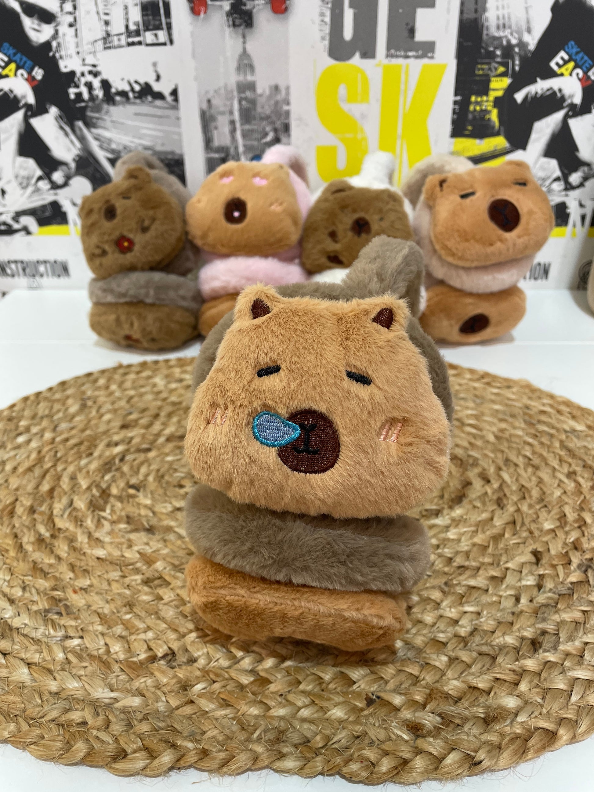 Orejeras Capibara, modelo surtido