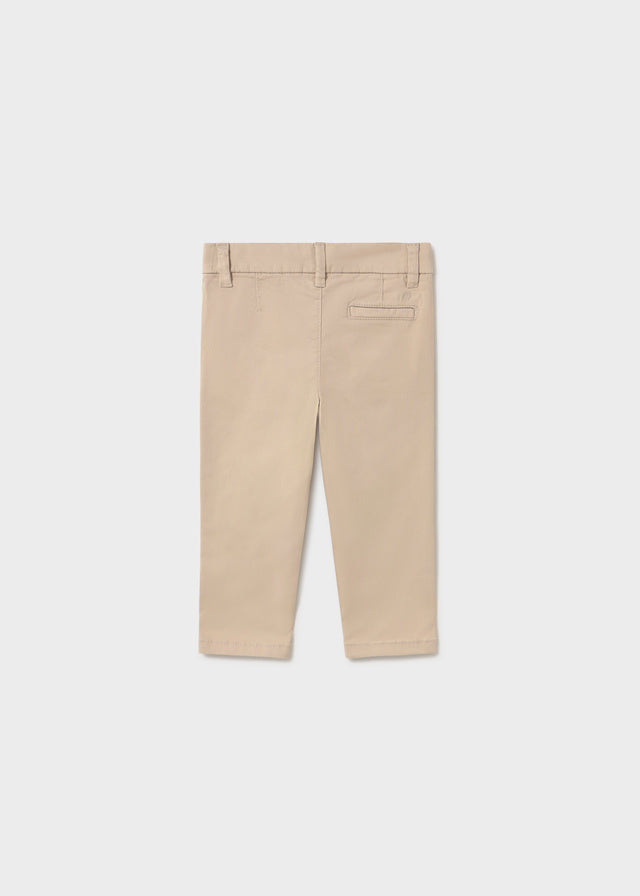 Pantalon chino sarga basico