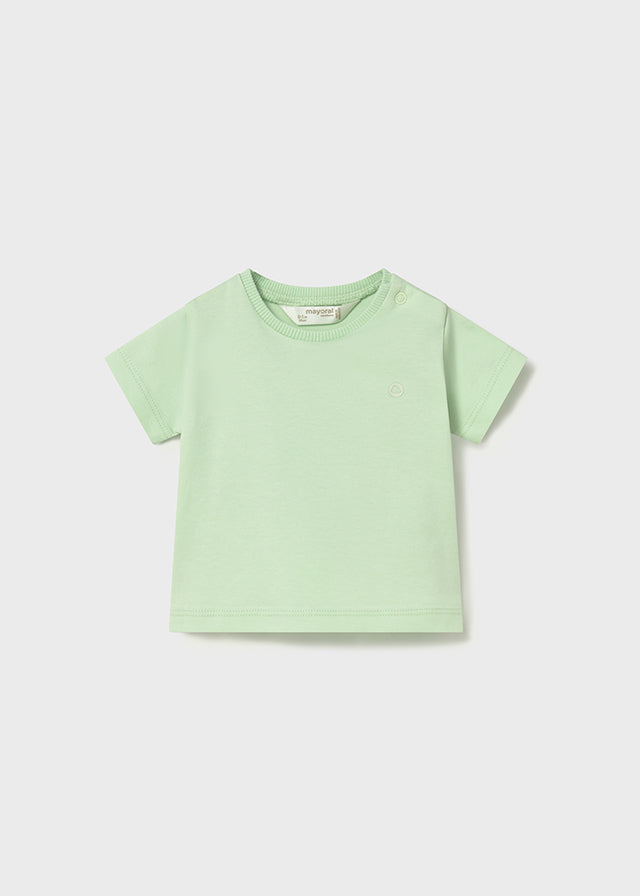 Camiseta básica manga corta.