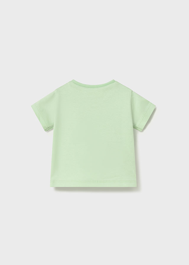 Camiseta básica manga corta.