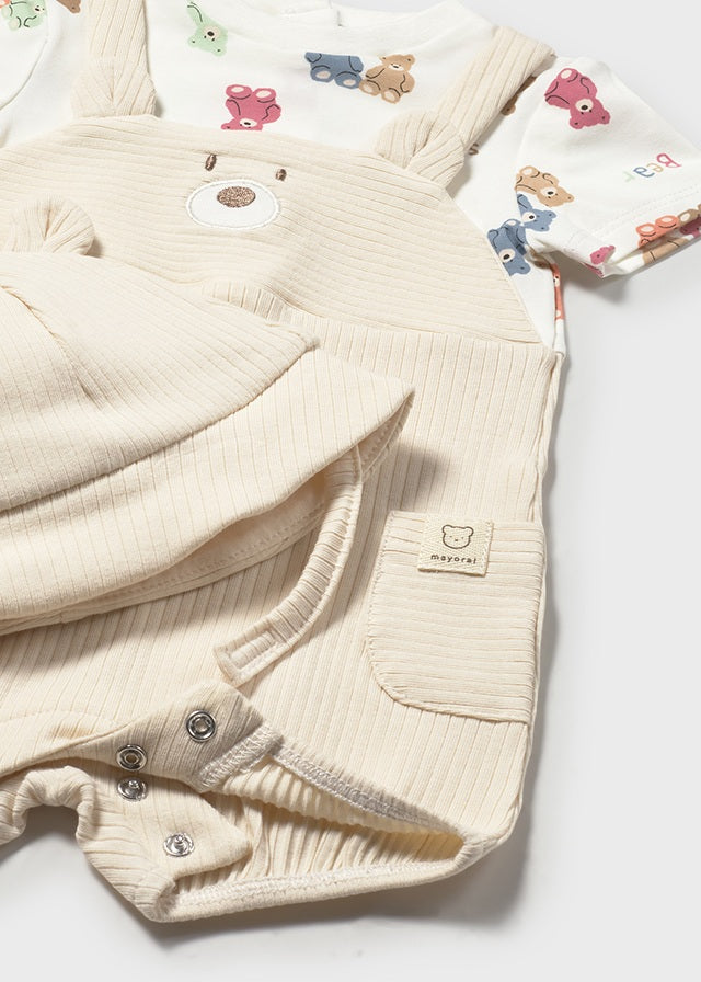 Conjunto  2 piezas con peto y gorro.