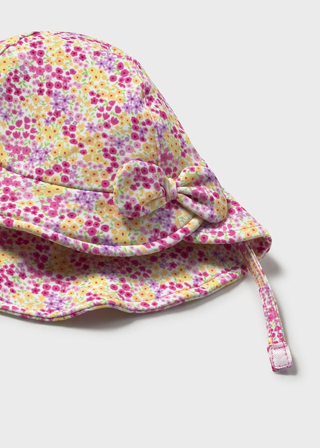 Conjunto de baño con gorro bebé