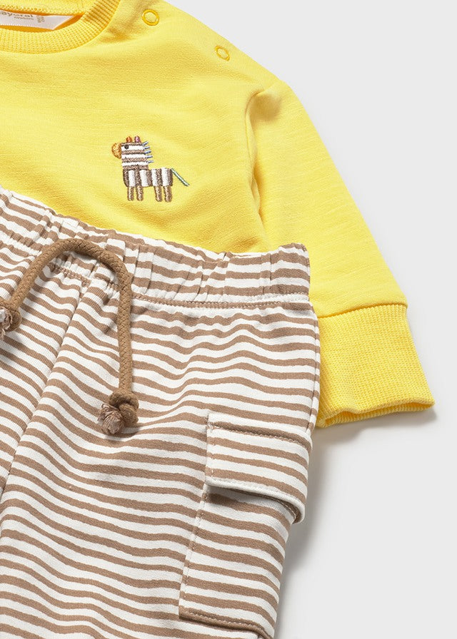 Conjunto punto 4 piezas : 2 sudaderas + 2 pantalones.