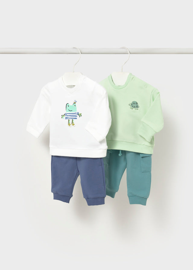 Conjunto punto 4 piezas : 2 sudaderas + 2 pantalones.