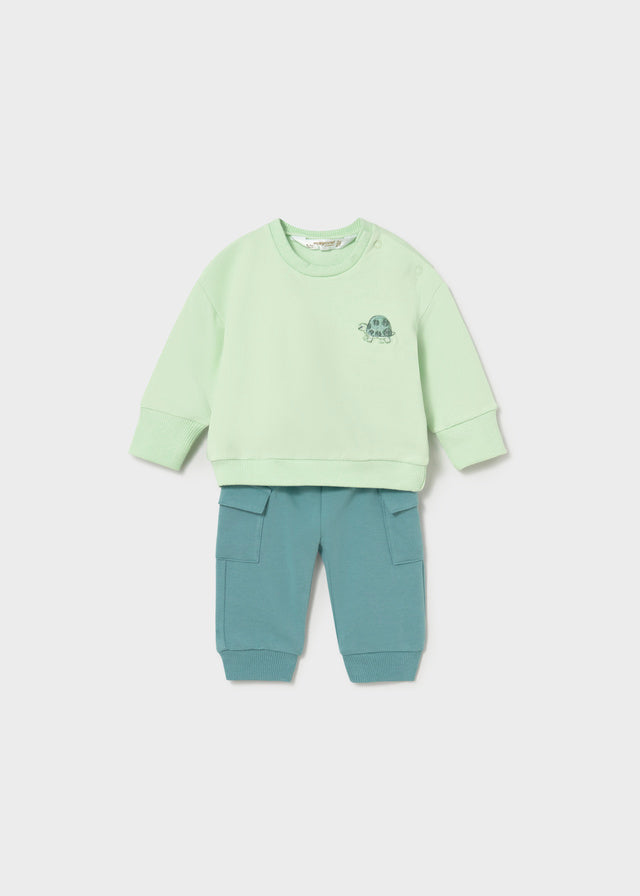 Conjunto punto 4 piezas : 2 sudaderas + 2 pantalones.