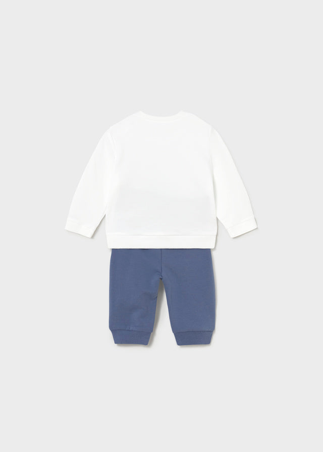 Conjunto punto 4 piezas : 2 sudaderas + 2 pantalones.