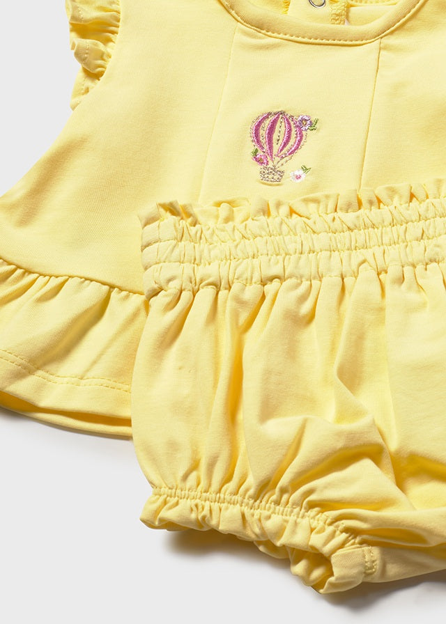 Conjunto 4 piezas camiseta y cubrepañal bebé