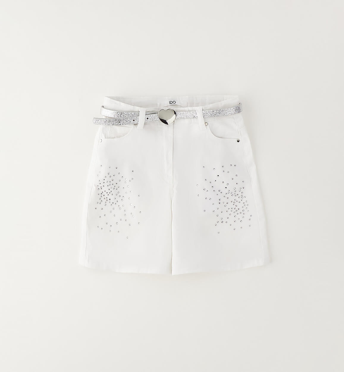 Pantalón corto con cinturón