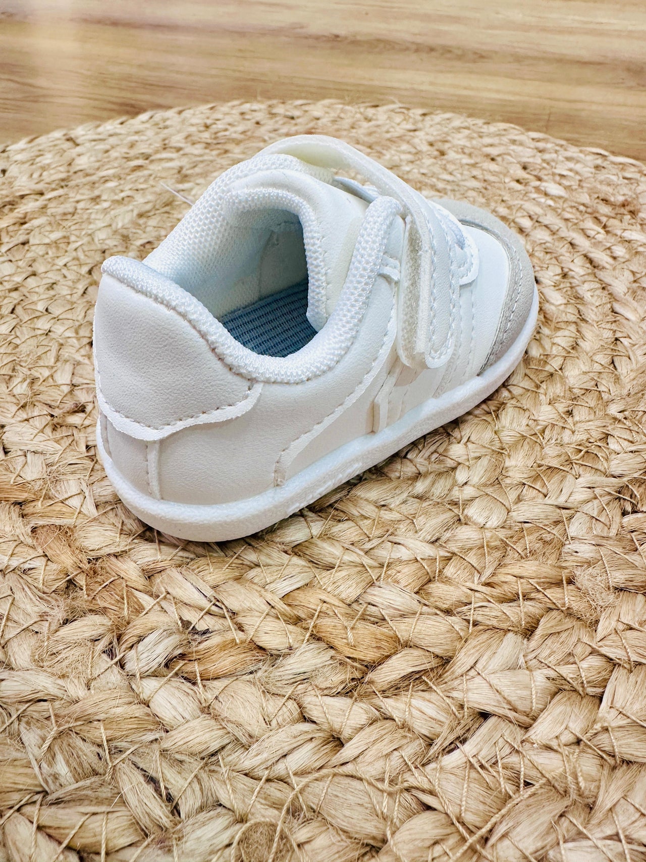 Deportivas respetuosas bebe