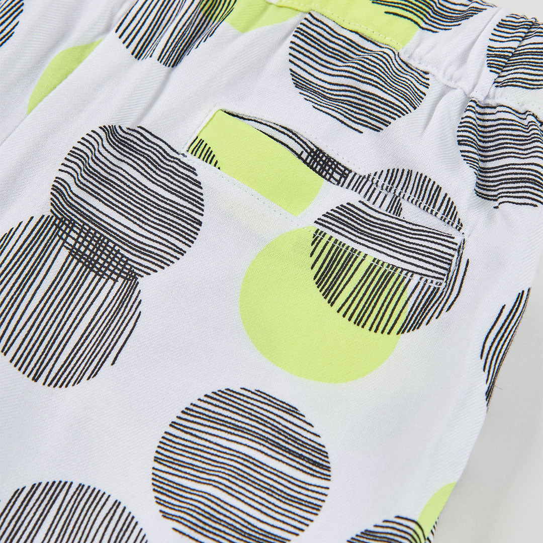 Bermuda fluida estampada de niña