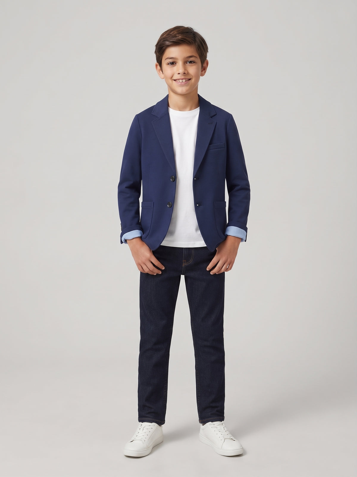 Americaca niño azul marino niño