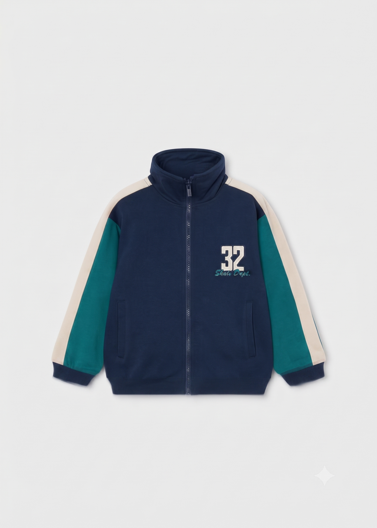 Conjunto deportivo de chaqueta y dos pantalones, niño.