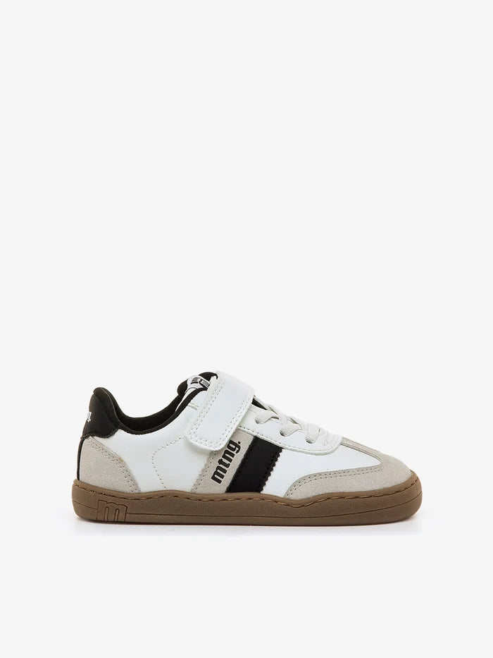 Zapatilla deportiva un velcro niño