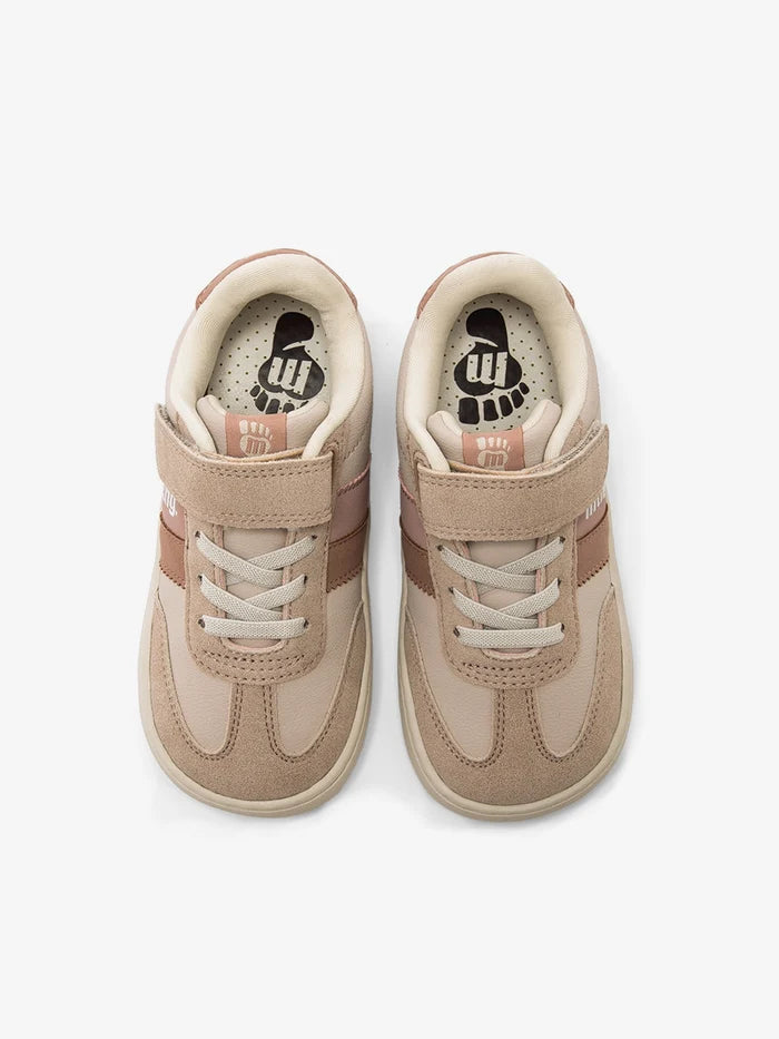 Zapatilla deportiva un velcro niña