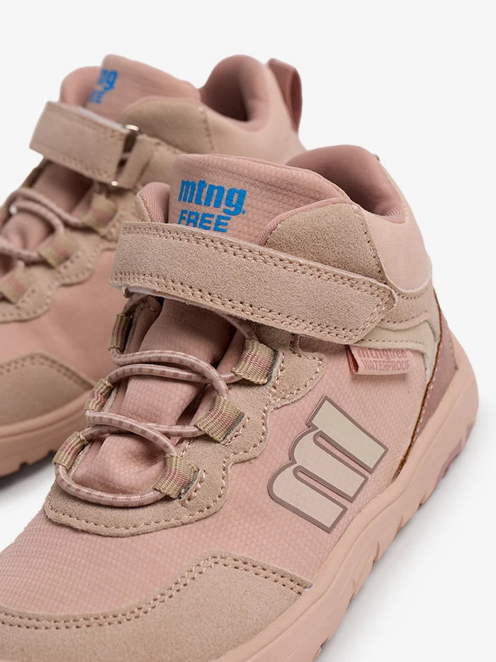 Botín deportiva un velcro niña