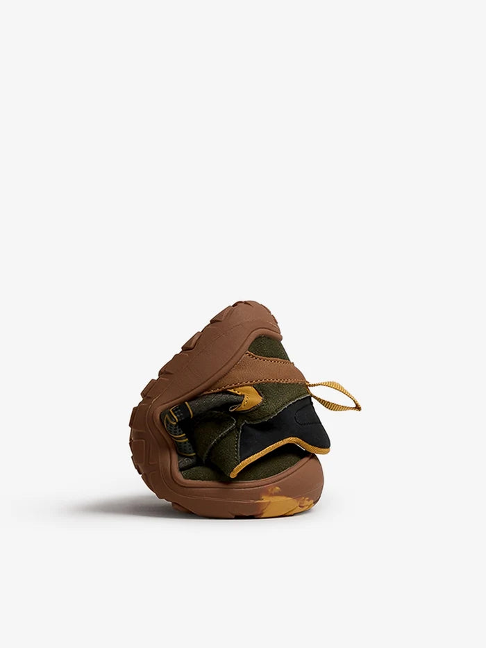 Botín deportiva un velcro niño