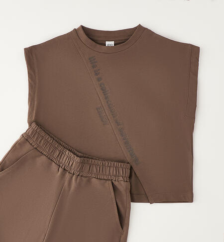 Conjunto top y short.