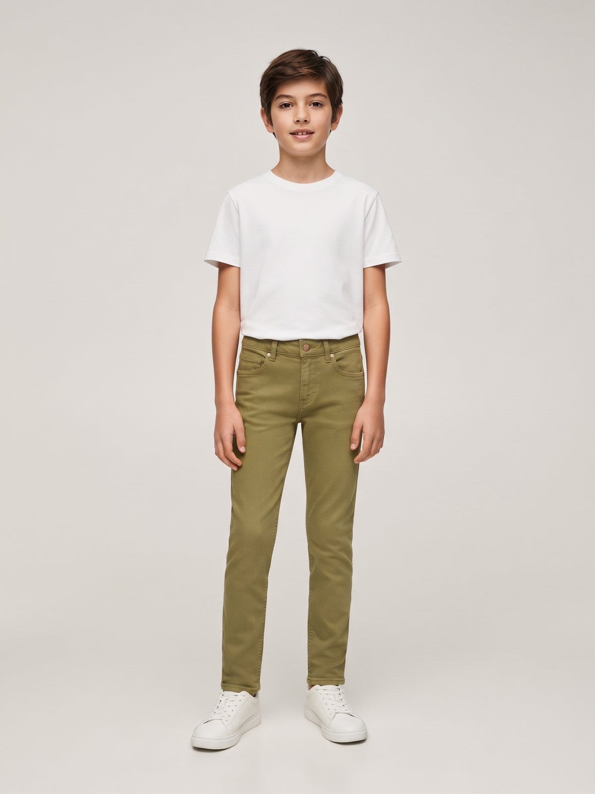 Pantalon  Slim Fit básico verde niño
