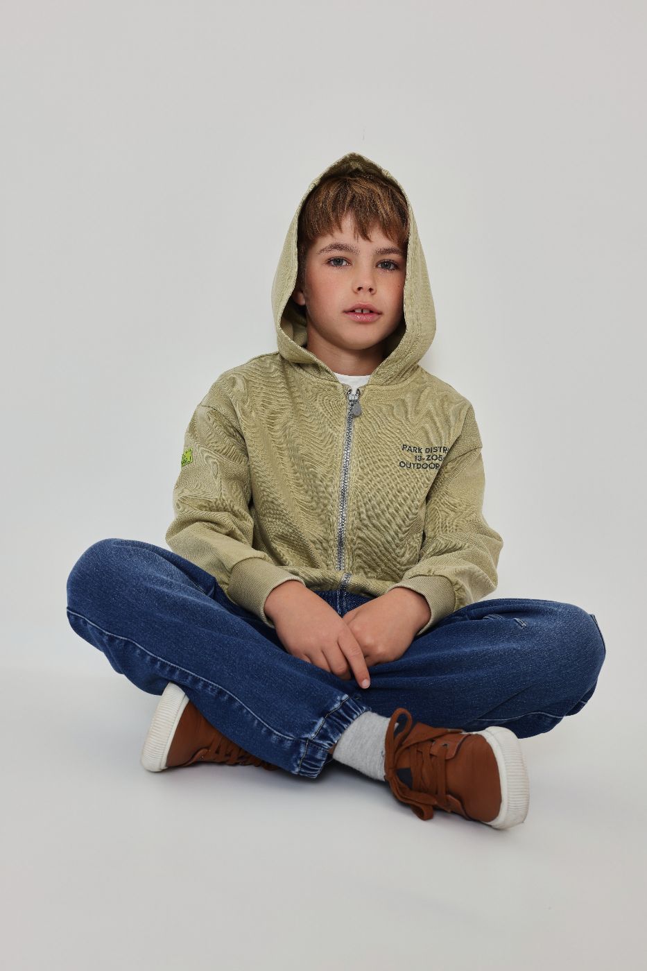 Chaqueta felpa tintada cremallera y capucha niño