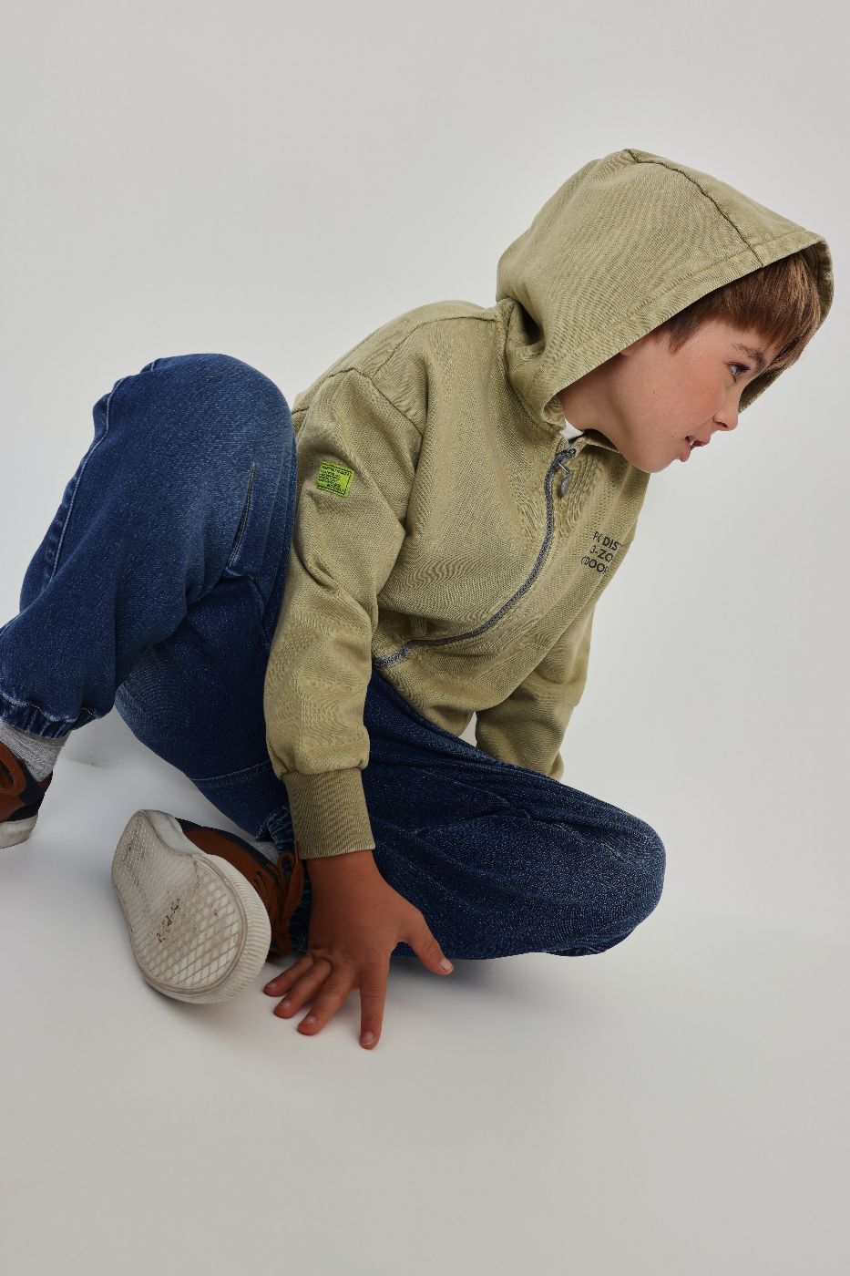 Chaqueta felpa tintada cremallera y capucha niño