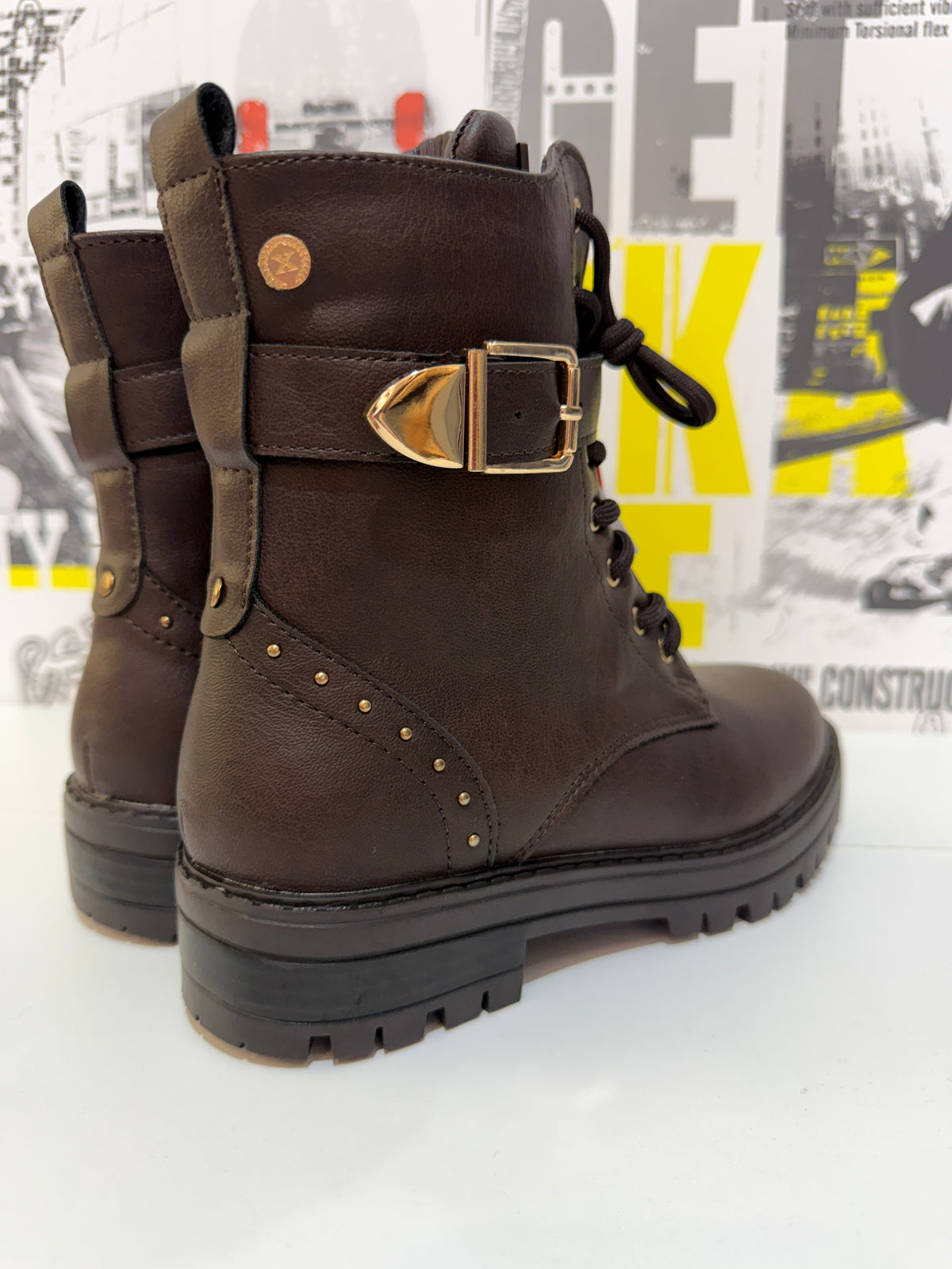 Bota militar hebilla dorada