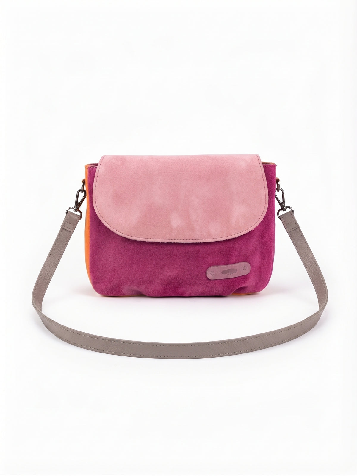 Bolso bandolera con solapa reversible piel  fucsia/gris